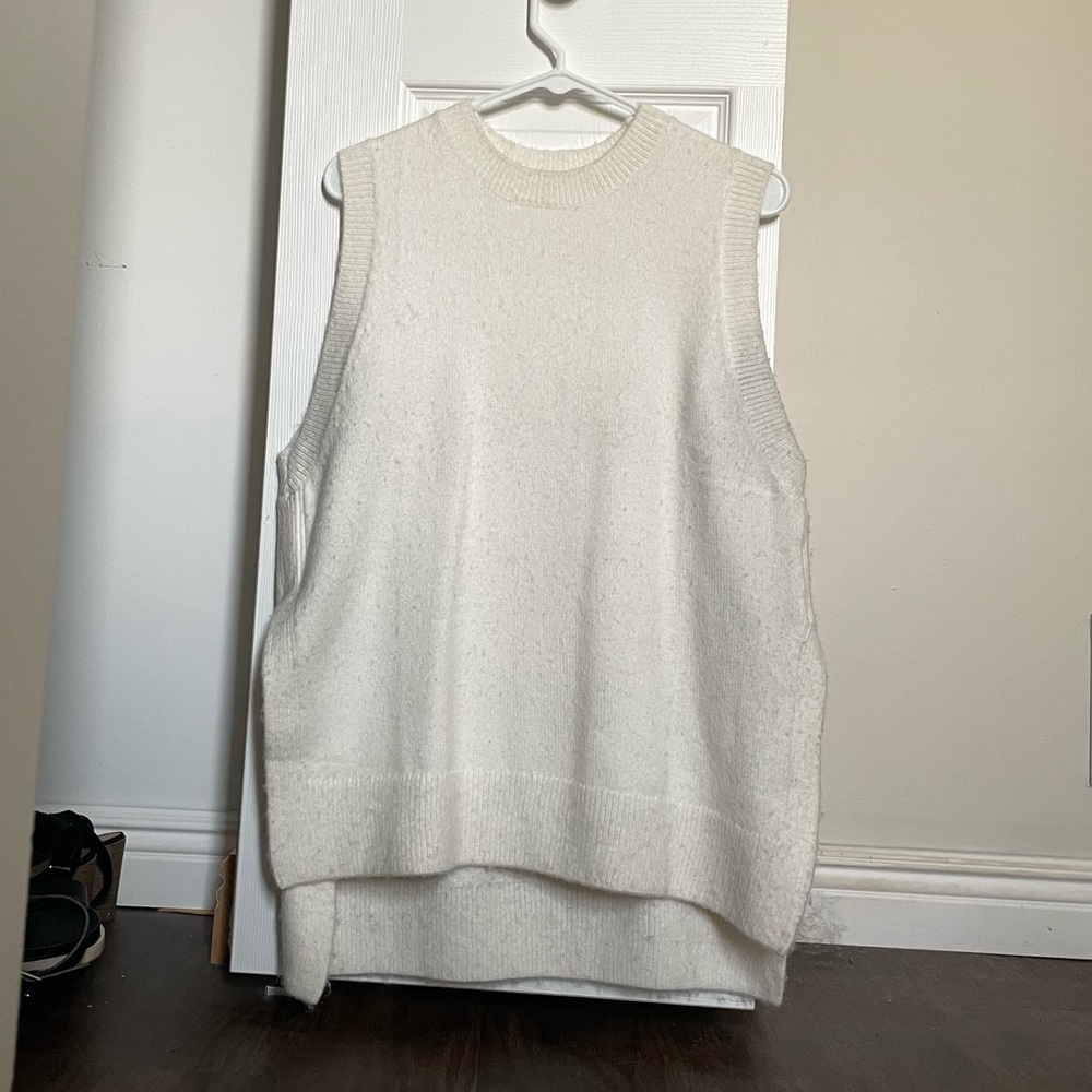 H&M sweater vest with side slits